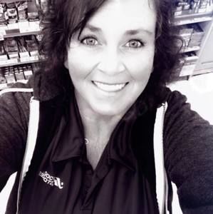 Meet your Posher, Kellie